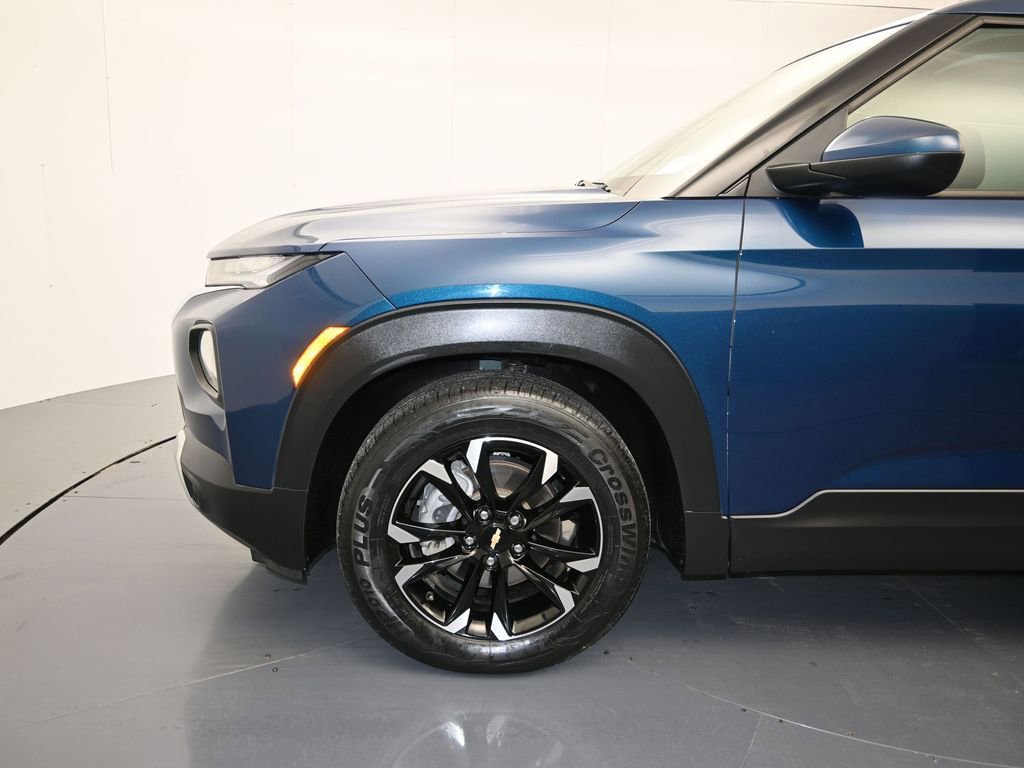 Used 2021 Chevrolet TrailBlazer LT w/ Convenience Package FWD image 9