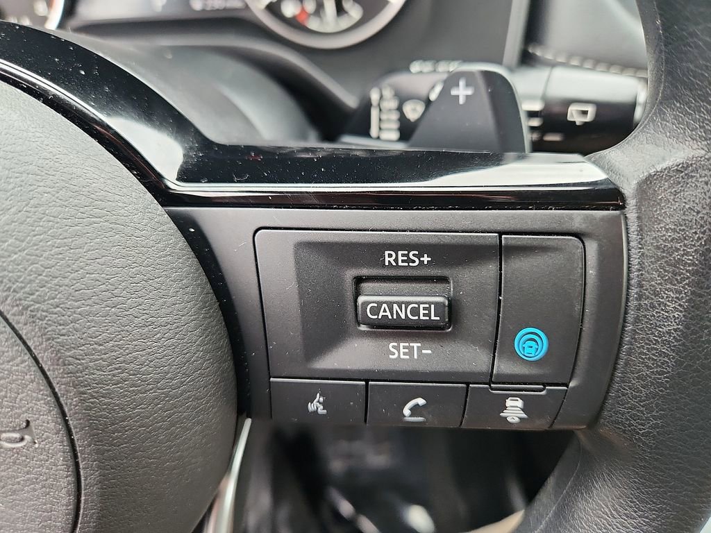 Used 2023 Nissan Rogue SV AWD/4WD image 22