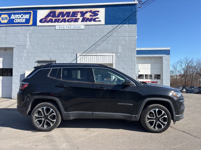 Used 2022 Jeep Compass Limited w/ Sun and Sound Group AWD/4WD image 7