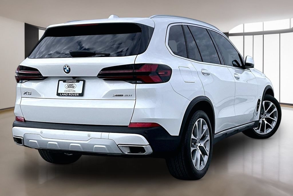 Used 2025 BMW X5 xDrive40i w/ Parking Assistance Package AWD/4WD image 6
