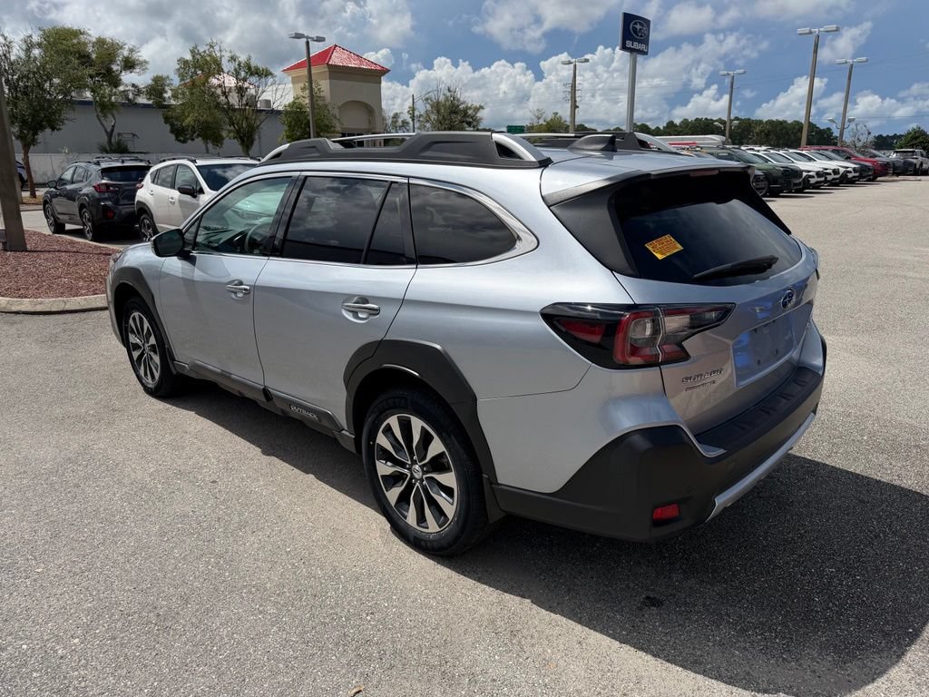 Used 2024 Subaru Outback Touring XT AWD/4WD image 9