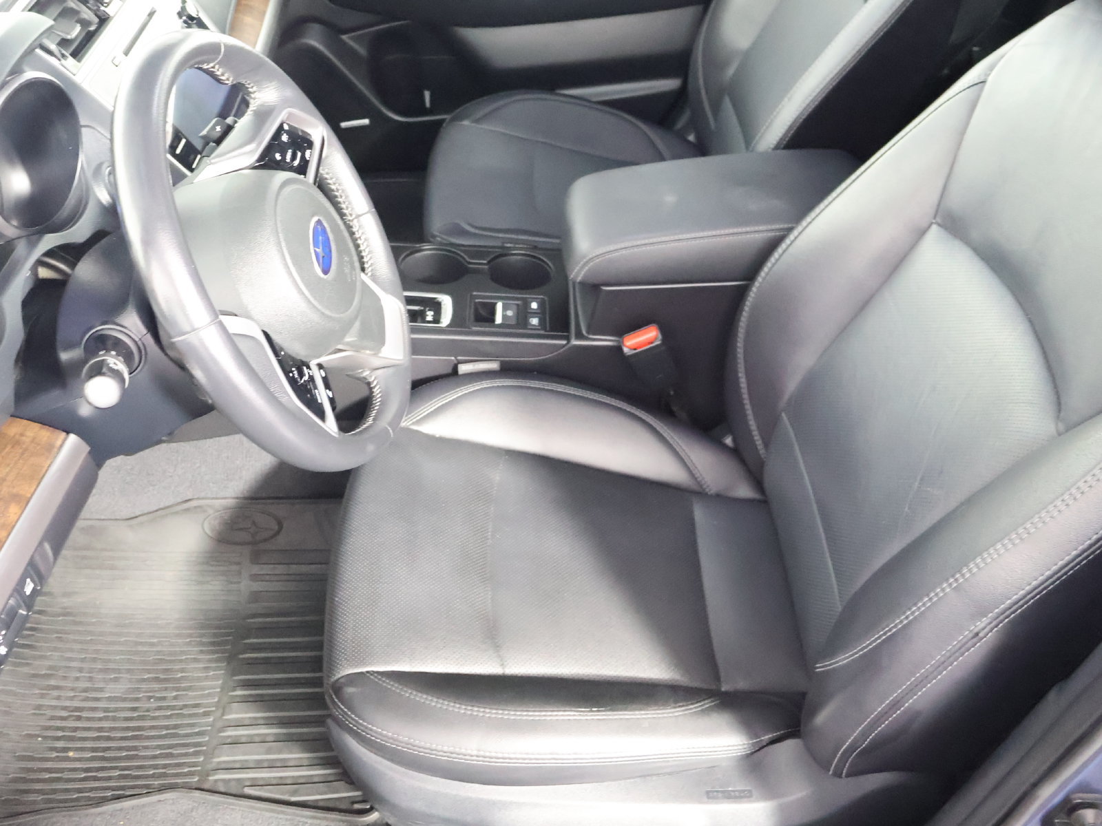 Used 2018 Subaru Outback 3.6R Limited AWD/4WD image 23