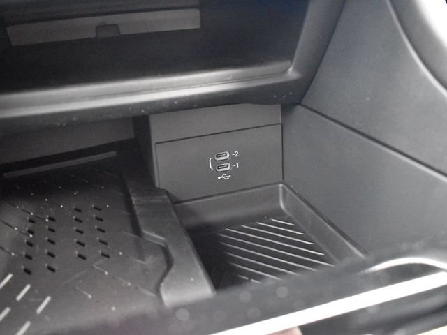 New 2026 Chrysler Pacifica Limited w/ S Appearance Package FWD image 38