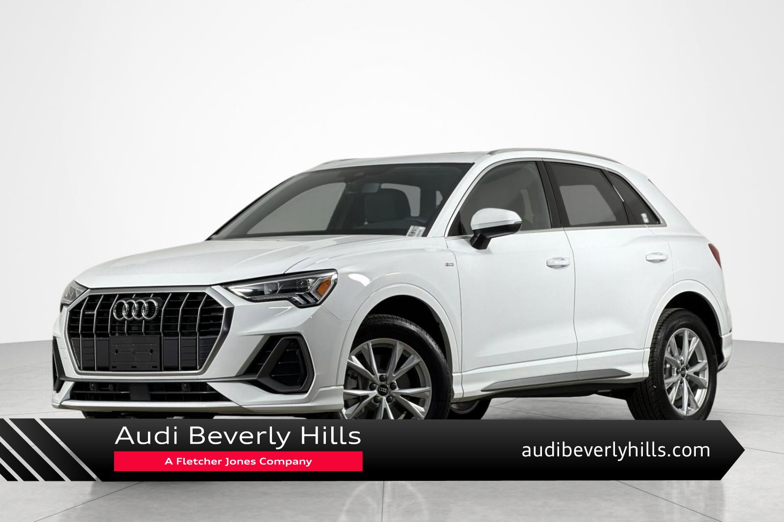 Used 2025 Audi Q3 2.0T Premium w/ Convenience Package AWD/4WD image 1