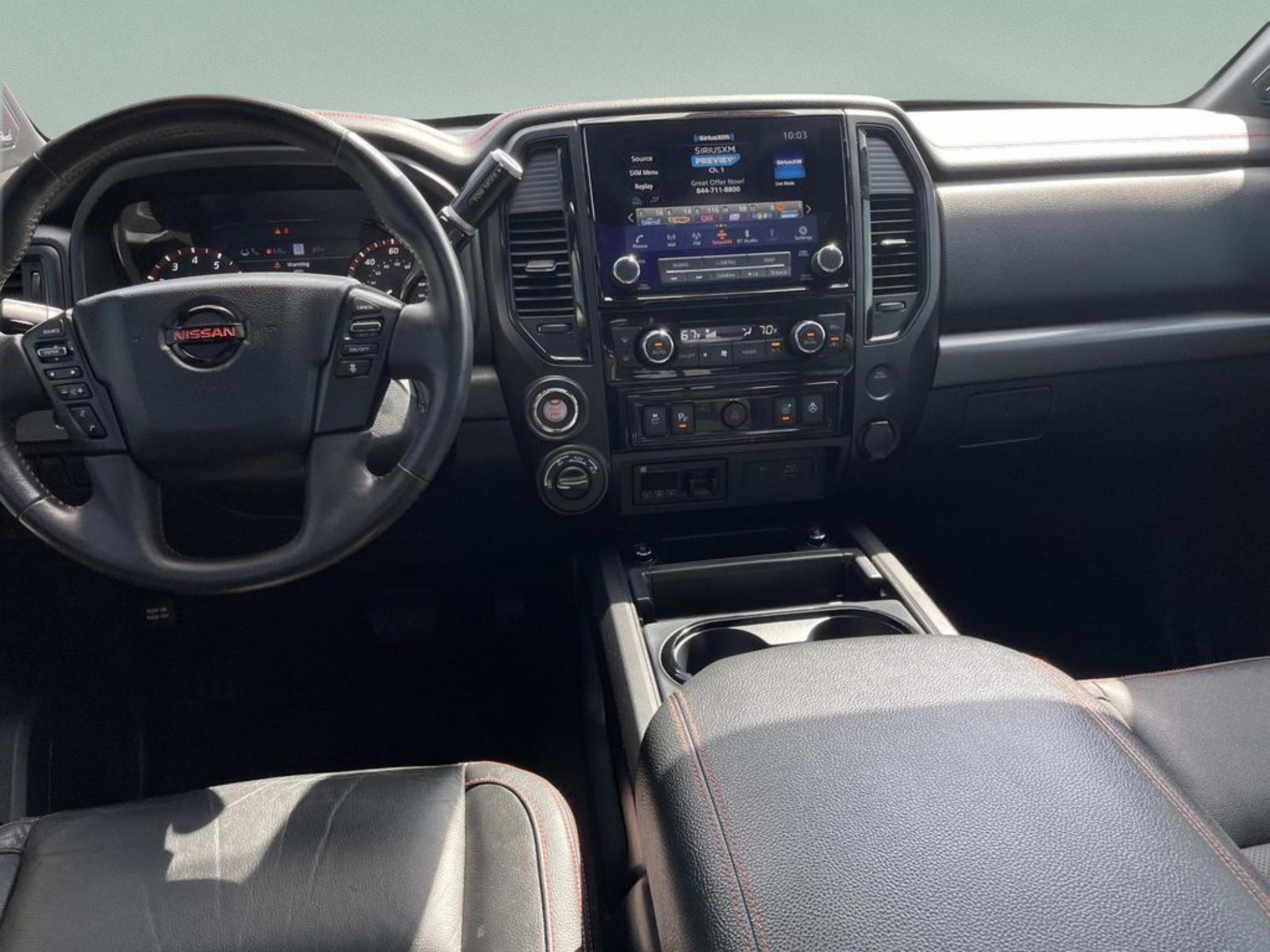 Used 2021 Nissan Titan PRO-4X w/ Pro-4x Convenience Package AWD/4WD image 10