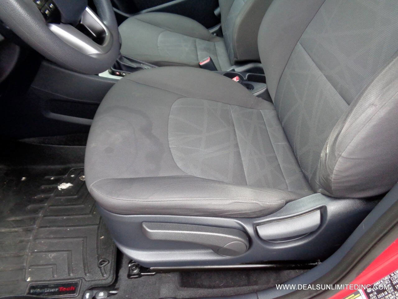 Used 2017 Kia Rio LX w/ Power Package image 7