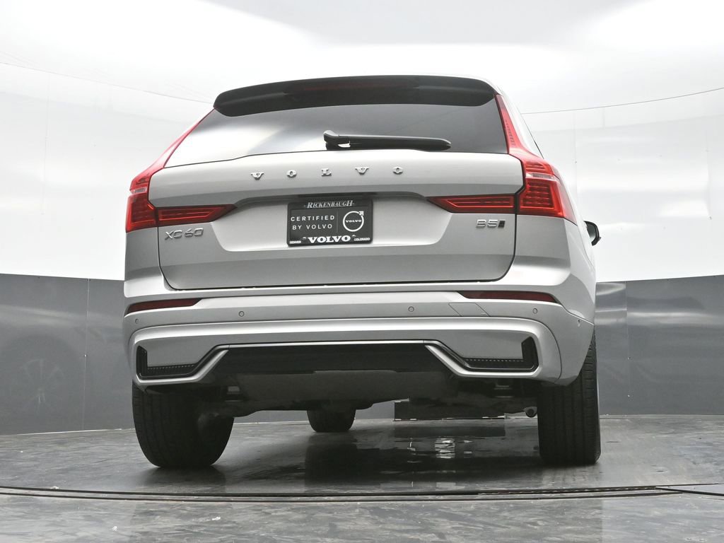 Used 2025 Volvo XC60 B5 Plus image 19