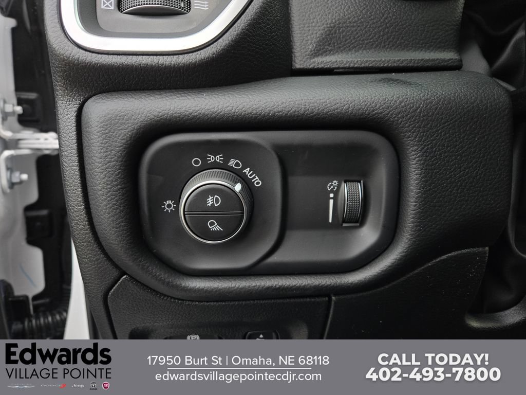 New 2026 RAM 1500 Big Horn w/ Night Edition AWD/4WD image 11