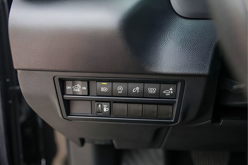 Used 2023 Toyota Tundra SR5 w/ SR5 Convenience Package image 18