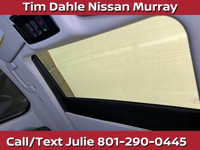 Used 2023 Nissan Rogue SV w/ SV Premium Package AWD/4WD image 32