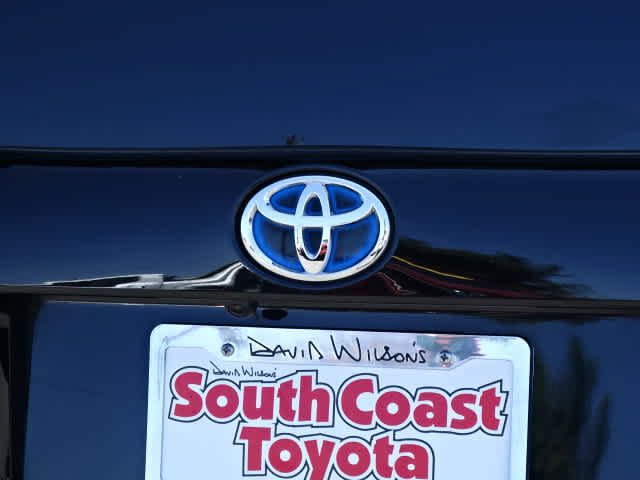 Used 2022 Toyota Prius LE FWD image 9