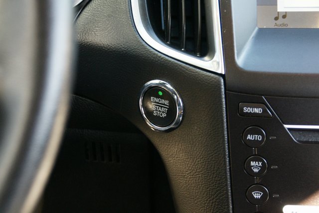 Used 2019 Ford Edge Titanium image 19