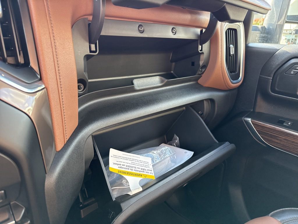 Used 2020 Chevrolet Silverado 2500 High Country w/ Z71 Off-Road Package image 39