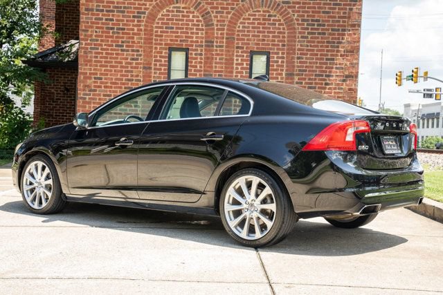 Used 2017 Volvo S60 T5 Inscription Platinum w/ Climate Package FWD image 7