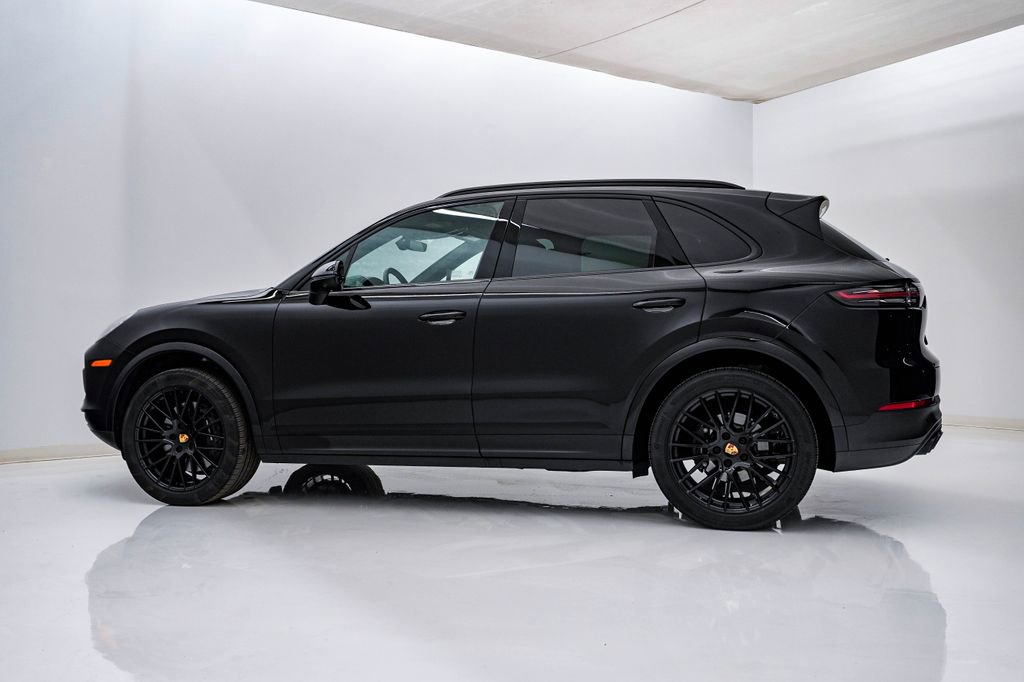 Certified 2023 Porsche Cayenne Platinum Edition video 2