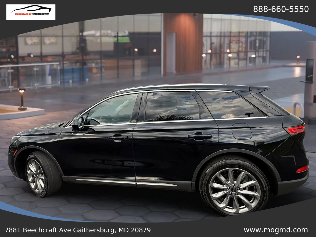 Used 2022 Lincoln Corsair AWD w/ Premium Package image 8