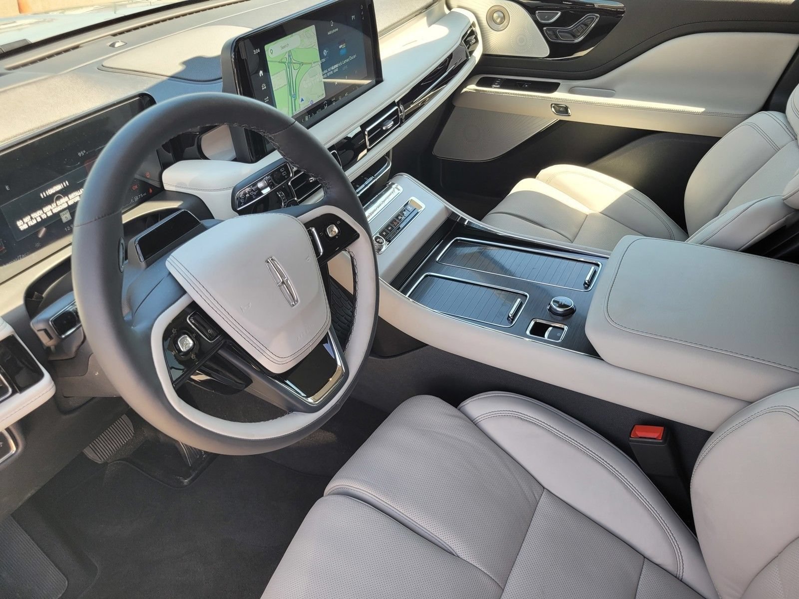 New 2026 Lincoln Aviator Reserve AWD/4WD image 11