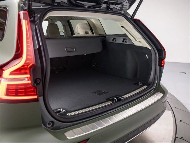 New 2026 Volvo V60 B5 Cross Country Plus w/ Climate Package image 26