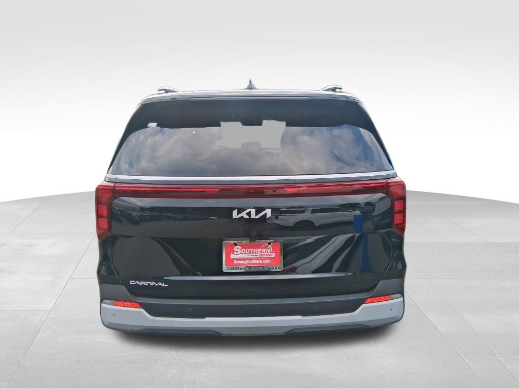 Certified 2026 Kia Carnival EX FWD image 7