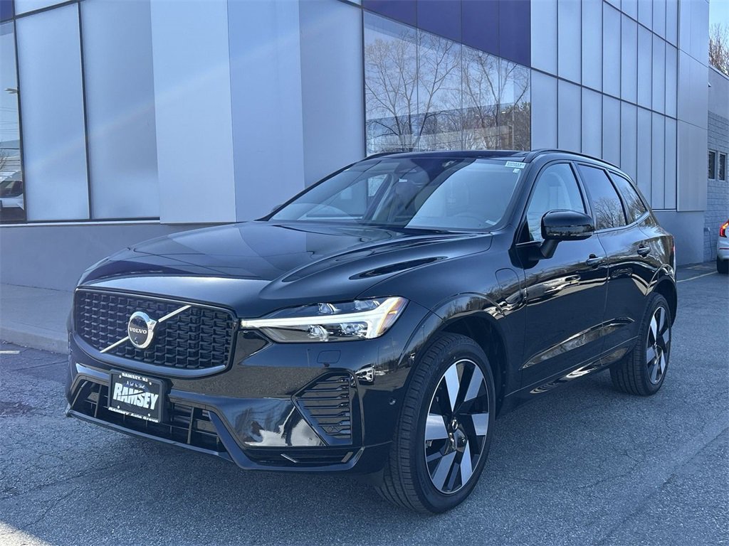 Certified 2025 Volvo XC60 T8 Plus w/ Climate Package image 1
