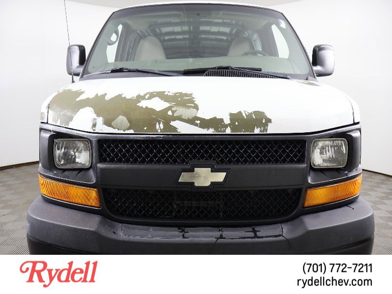 Used 2010 Chevrolet Express 3500 image 10