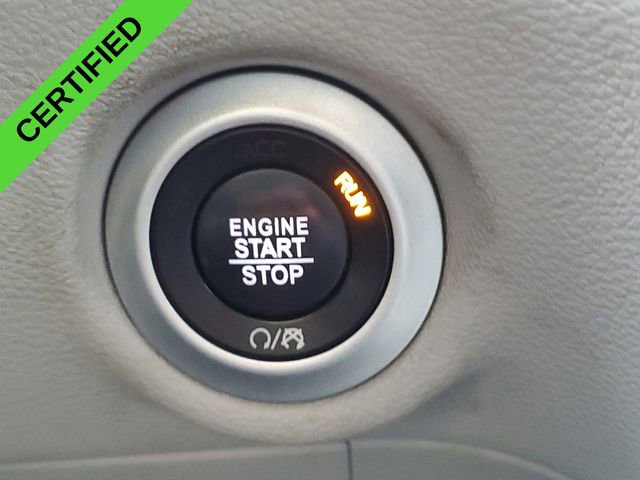 Used 2018 Chrysler Pacifica Touring-L Plus image 18