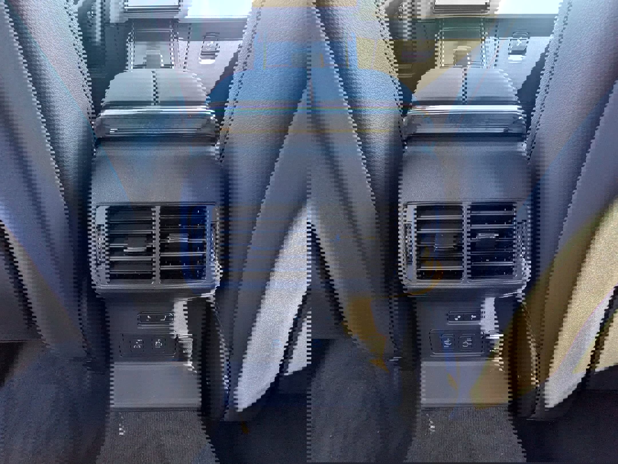 New 2026 Land Rover Range Rover Velar Dynamic SE AWD/4WD image 23