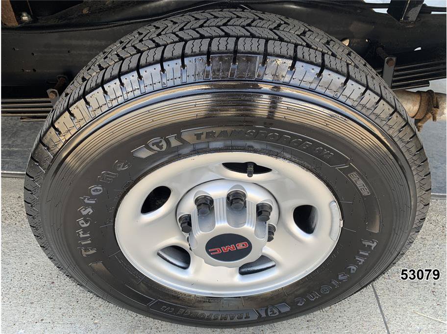 Used 2019 GMC Savana 3500 w/ Power Convenience Package RWD image 24