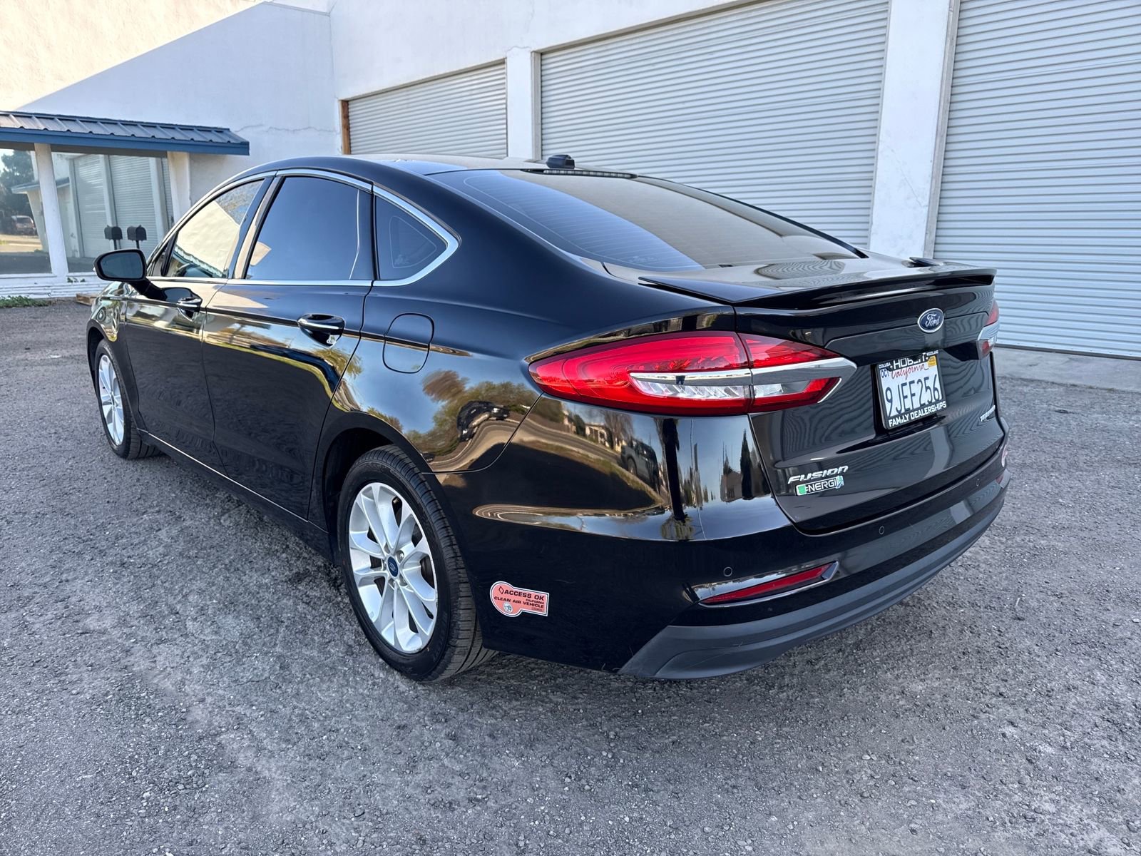 Used 2019 Ford Fusion Energi Titanium image 3