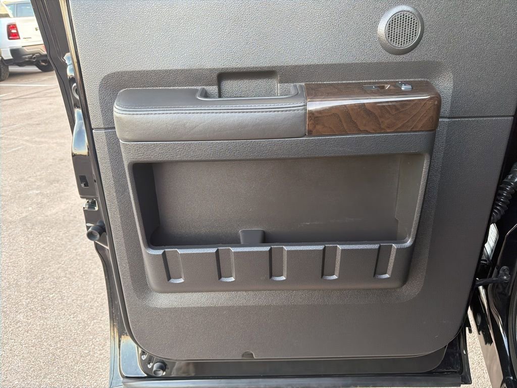 Used 2016 Ford F450 Platinum w/ FX4 Off Road Package AWD/4WD image 16