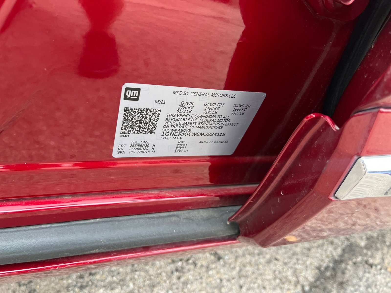 Used 2021 Chevrolet Traverse Premier w/ LPO, Cargo Package image 26