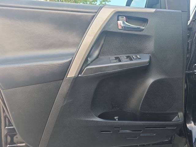 Used 2018 Toyota RAV4 XLE FWD image 27