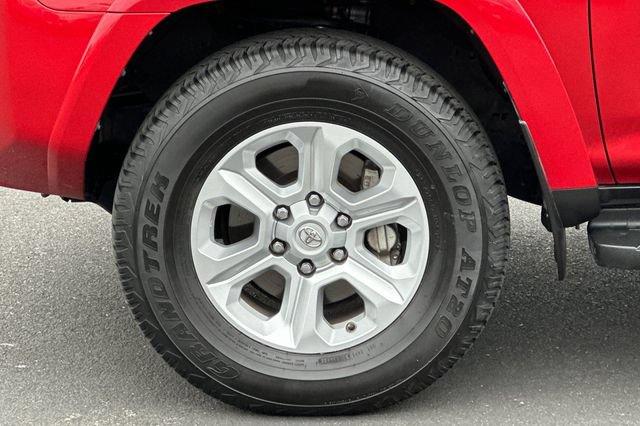 Certified 2024 Toyota 4Runner SR5 Premium AWD/4WD image 32