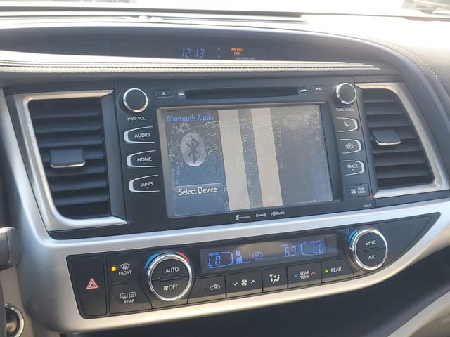 Used 2018 Toyota Highlander XLE image 30