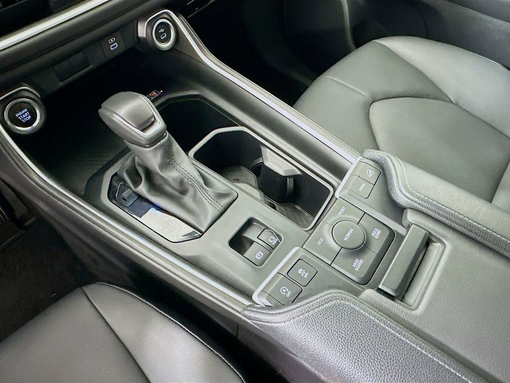 Certified 2025 Toyota Grand Highlander AWD image 16