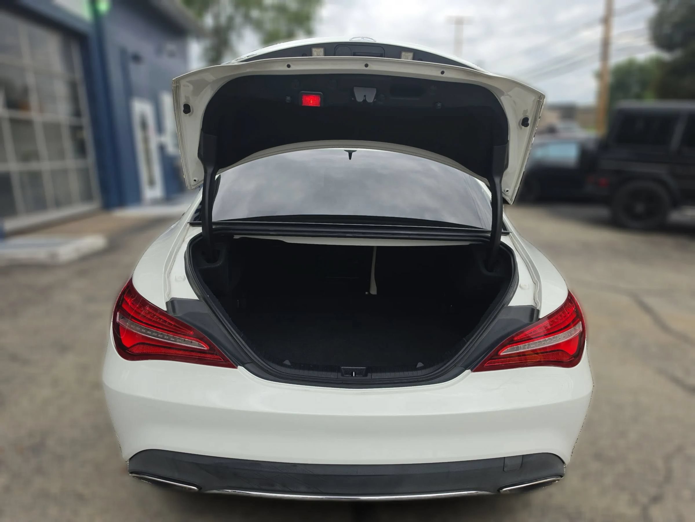 Used 2017 Mercedes-Benz CLA 250 4MATIC image 17