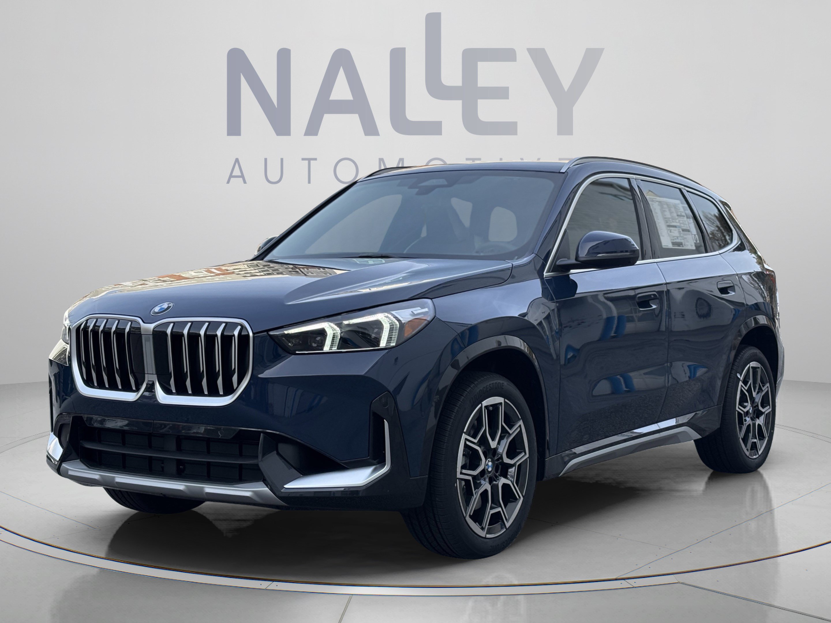 Certified 2026 BMW X1 xDrive28i AWD/4WD image 1