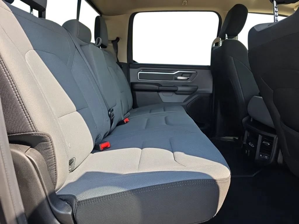 Used 2019 RAM 1500 Big Horn AWD/4WD image 17