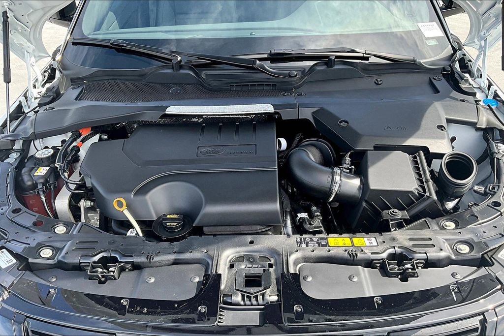 Certified 2026 Land Rover Range Rover Evoque S image 28