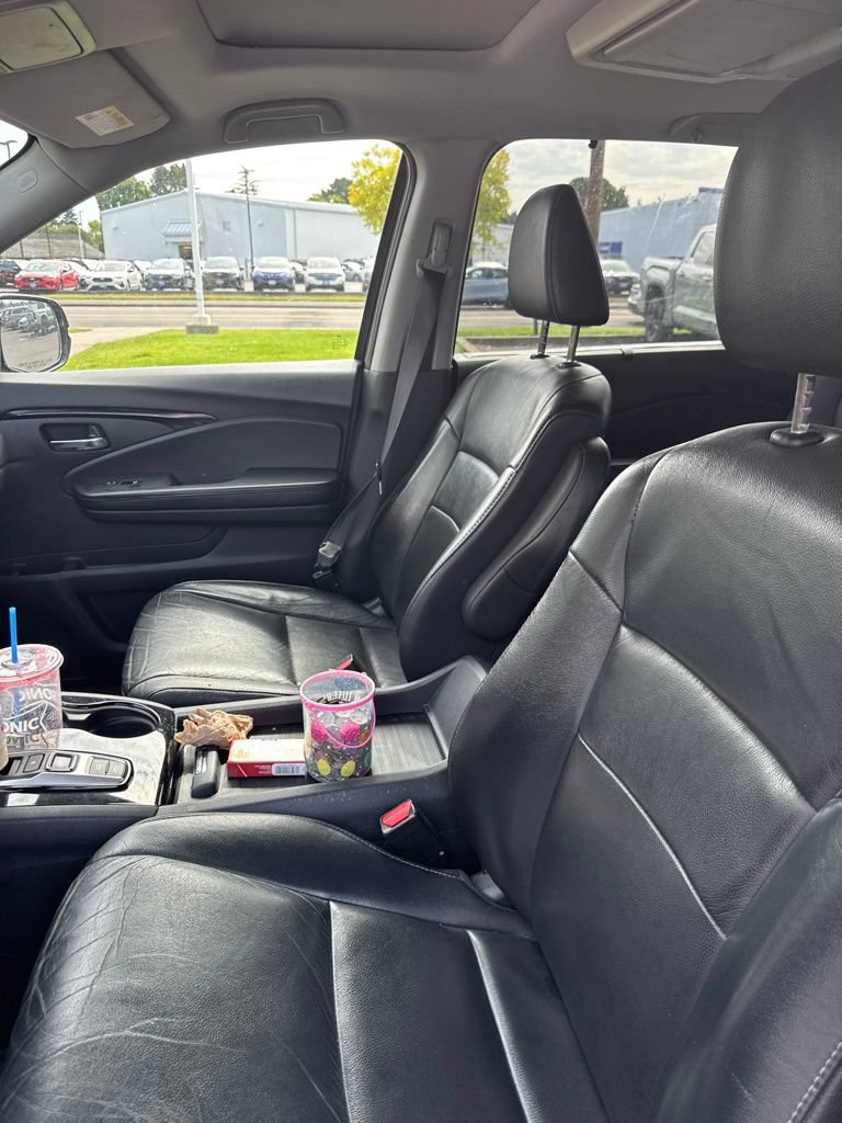Used 2021 Honda Pilot Touring image 9