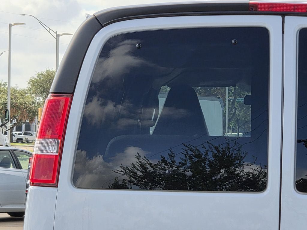 Used 2025 GMC Savana 3500 LT w/ LT Preferred Equipment Group RWD image 10