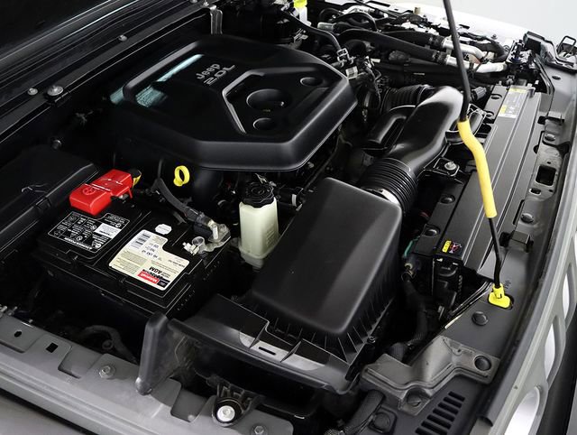 Used 2023 Jeep Wrangler Unlimited Sahara image 39