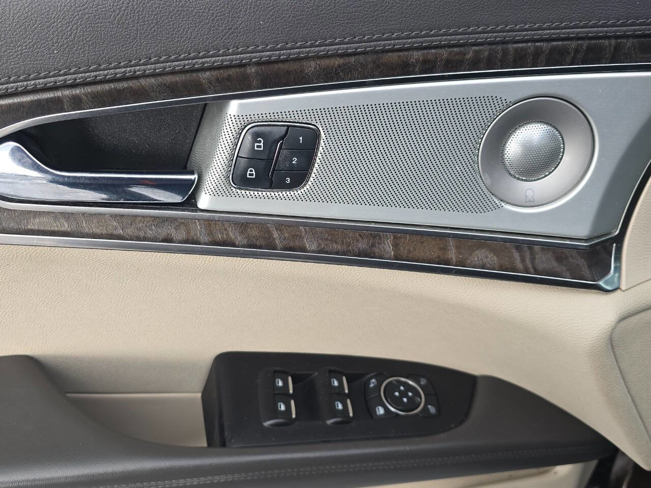 Used 2019 Lincoln Nautilus Reserve w/ Ultimate Package image 32