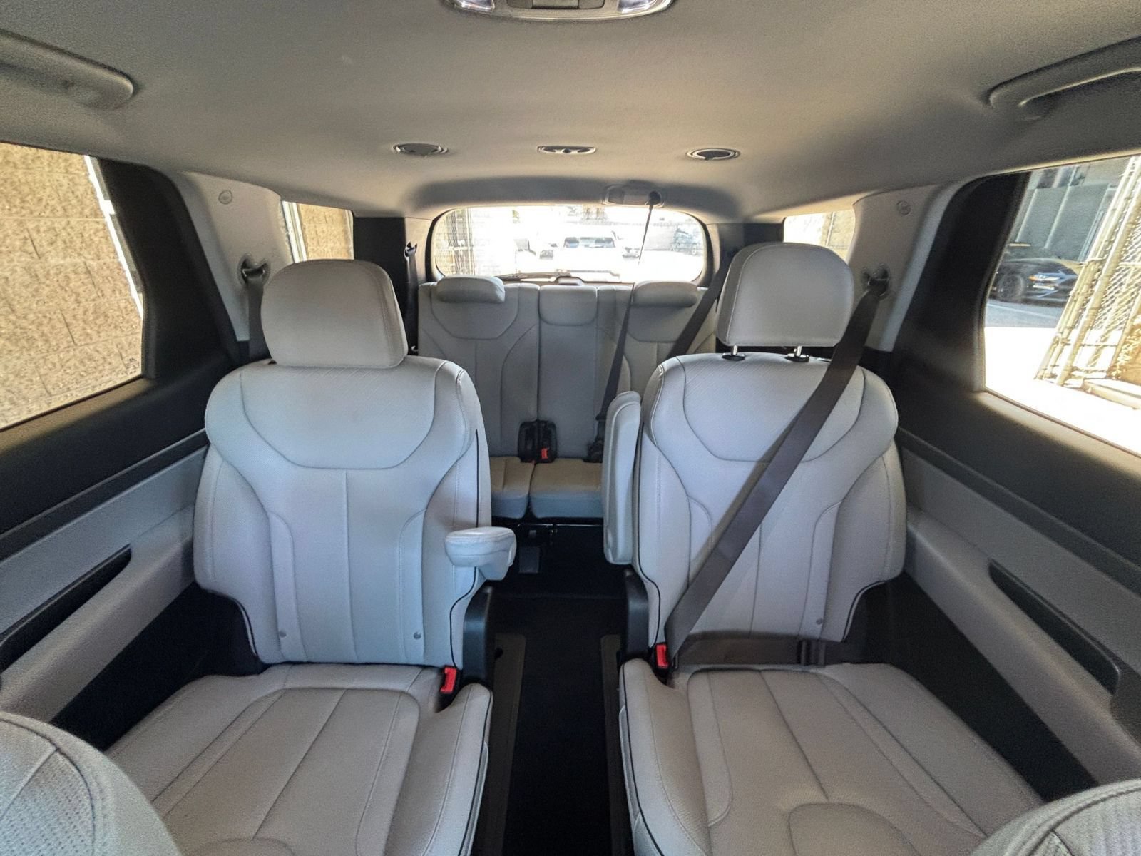 Used 2025 Hyundai Palisade SEL FWD image 40