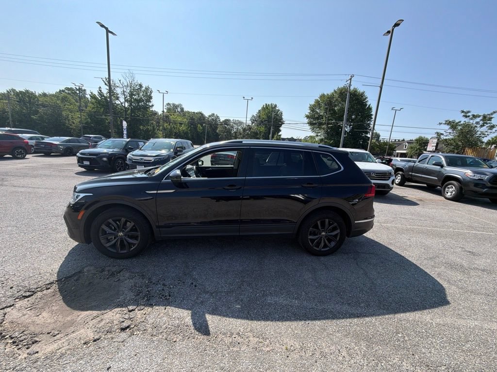 Used 2023 Volkswagen Tiguan SE FWD image 8