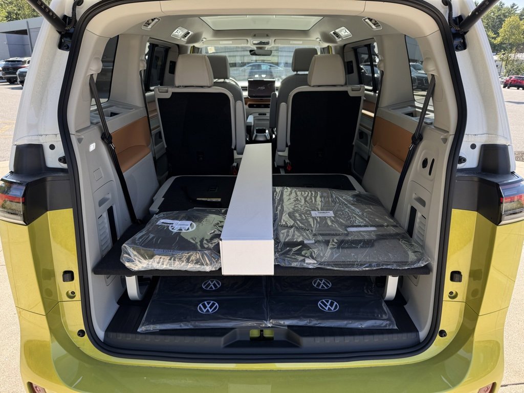 New 2025 Volkswagen ID. Buzz 1st Edition image 11