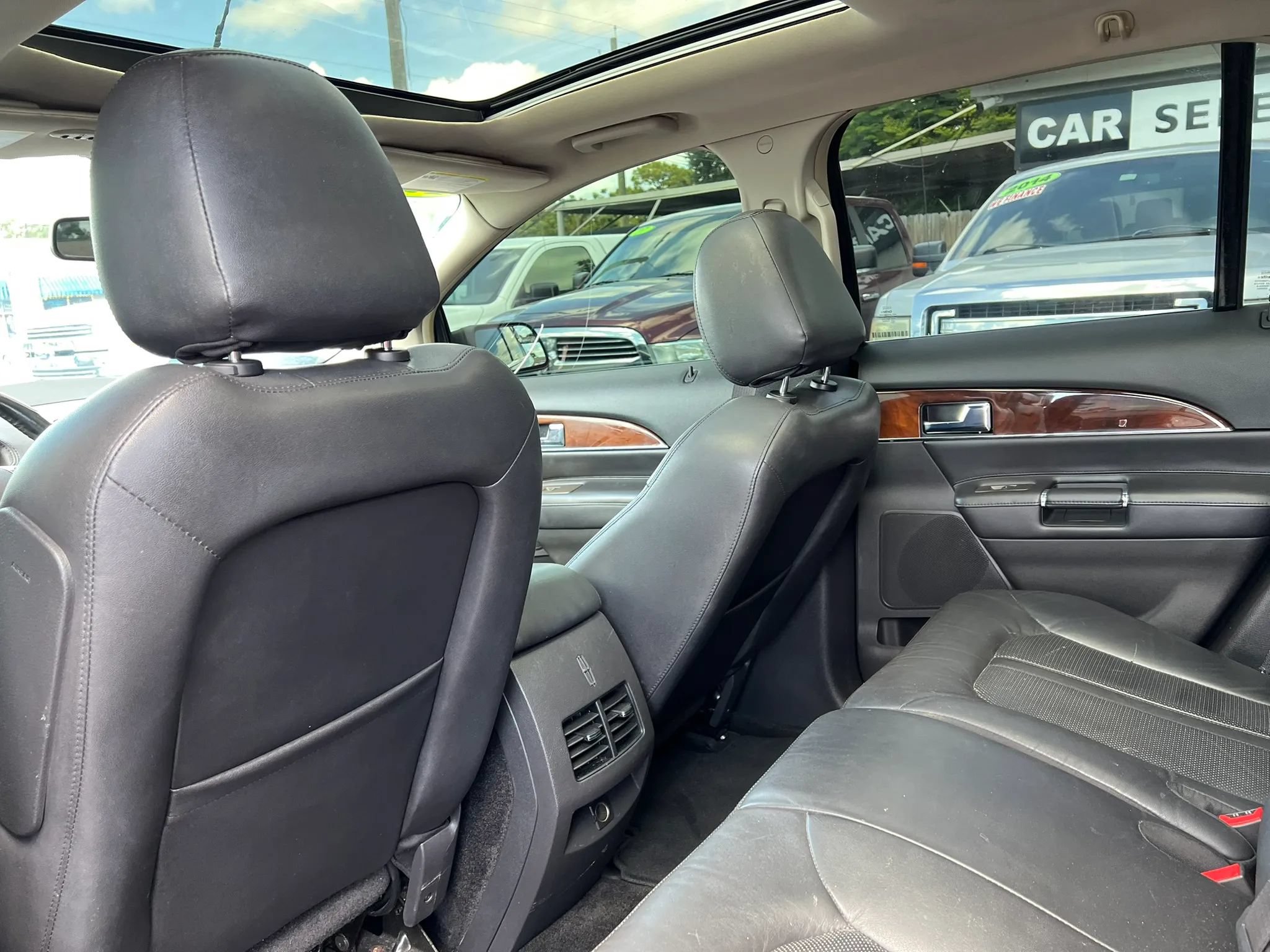 Used 2013 Lincoln MKX FWD w/ Wood Pkg image 9