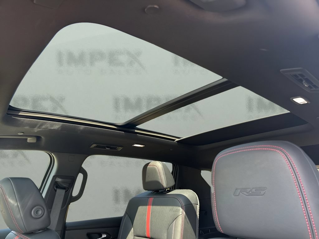 Used 2024 Chevrolet Traverse RS w/ LPO, Floor Liner Package AWD/4WD image 12
