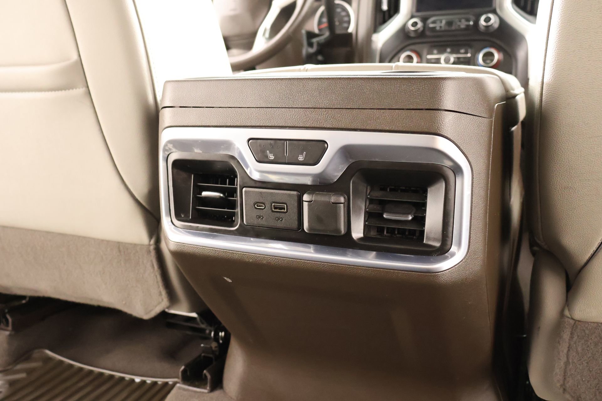 Used 2020 Chevrolet Silverado 2500 LTZ w/ LTZ Texas Edition image 15