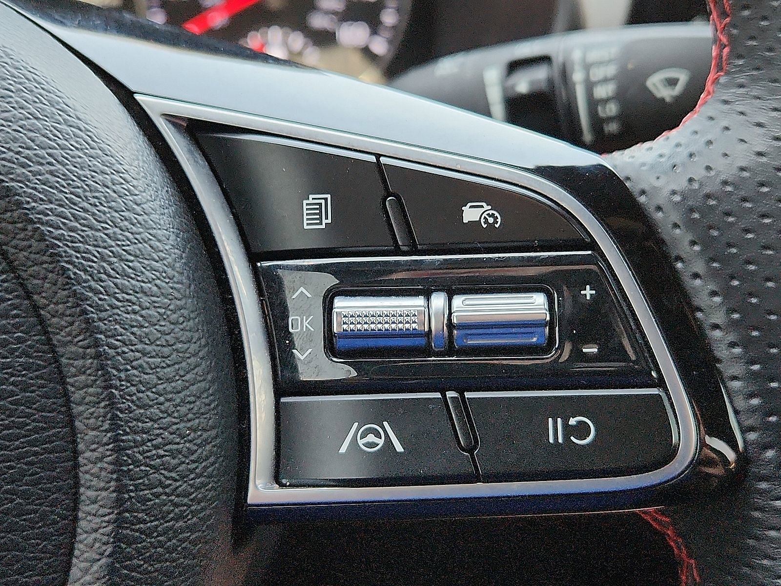 Used 2023 Kia Forte GT FWD image 16